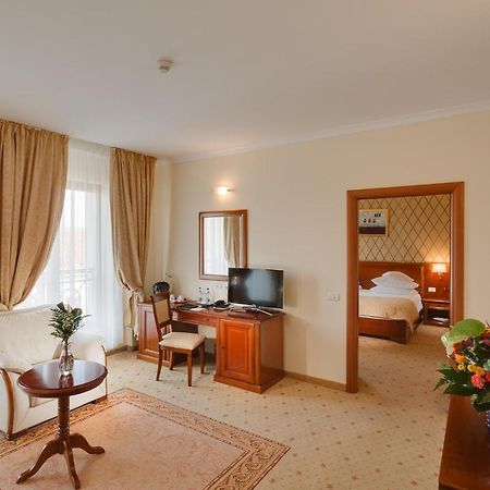Hotel Opera Plaza Cluj-Napoca Ngoại thất bức ảnh