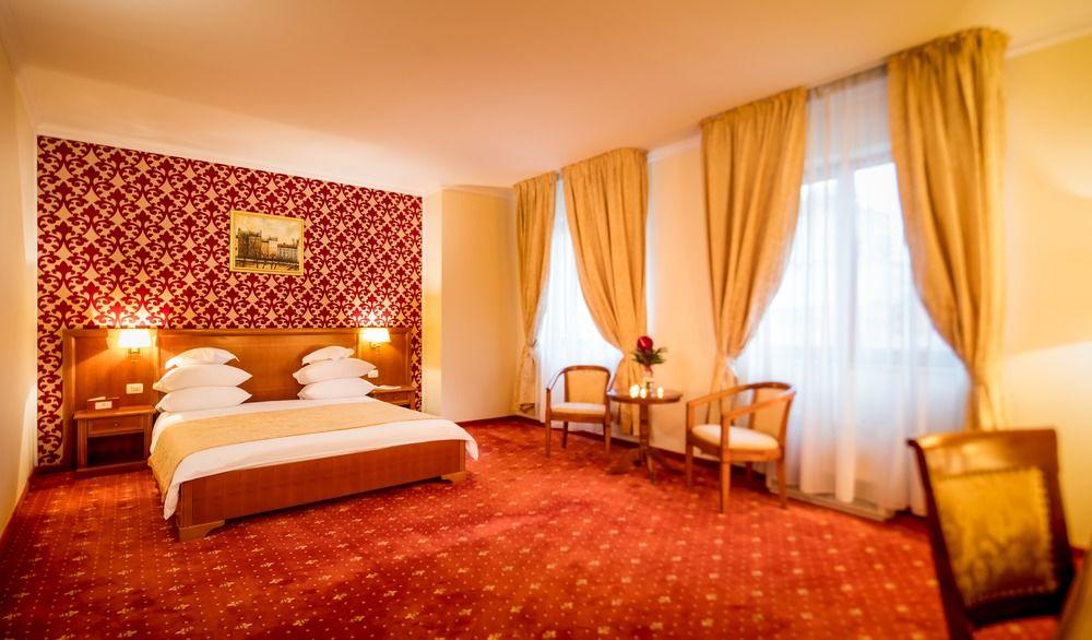 Hotel Opera Plaza Cluj-Napoca Ngoại thất bức ảnh