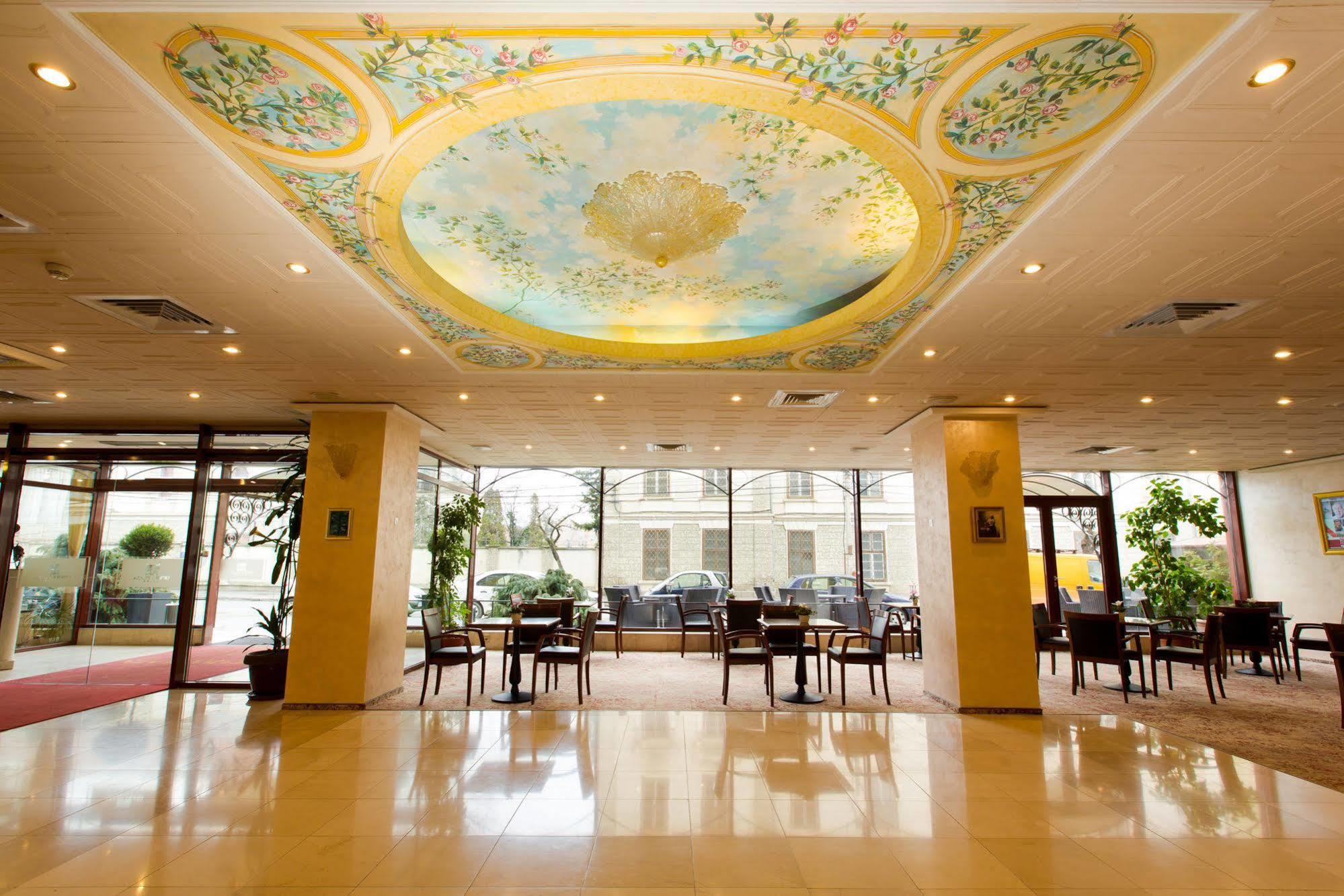 Hotel Opera Plaza Cluj-Napoca Ngoại thất bức ảnh