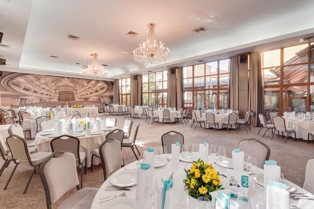 Hotel Opera Plaza Cluj-Napoca Ngoại thất bức ảnh