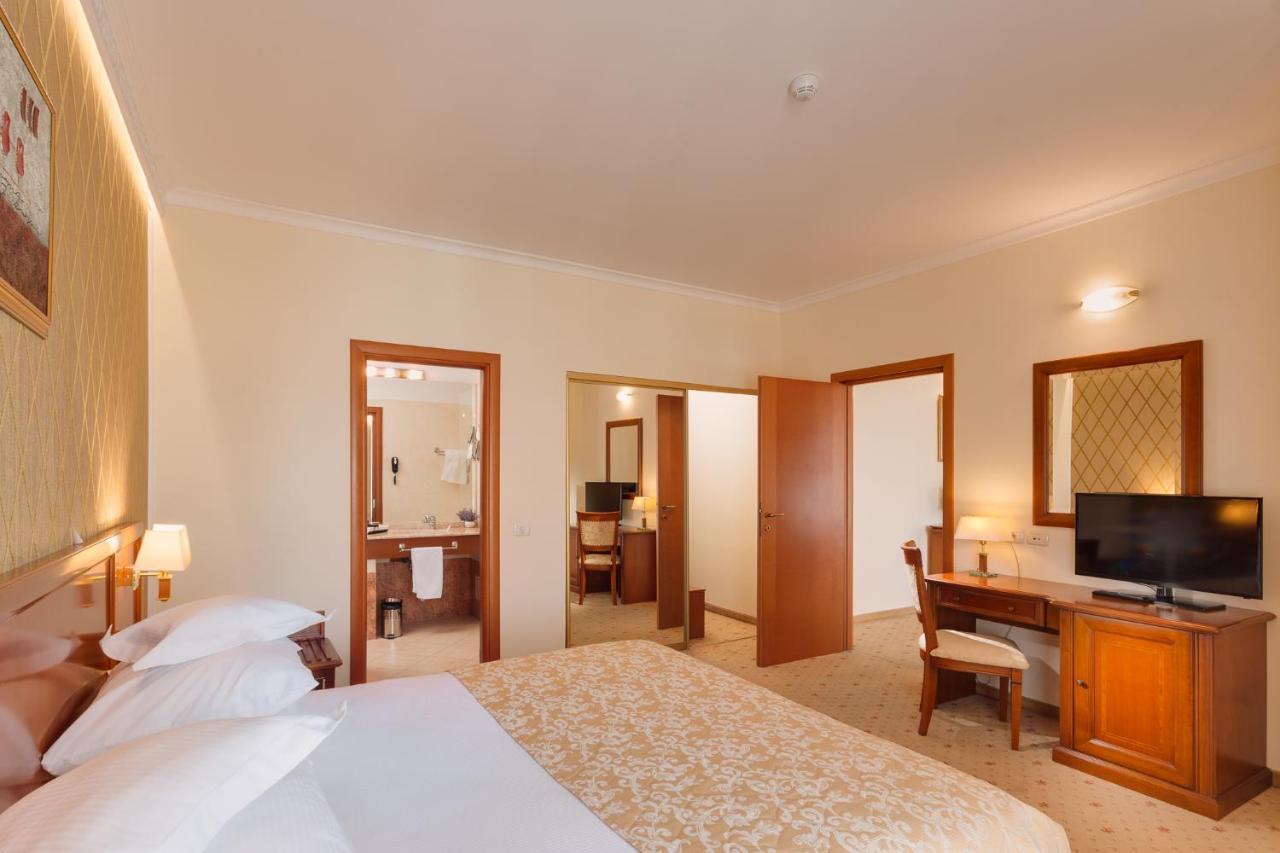 Hotel Opera Plaza Cluj-Napoca Ngoại thất bức ảnh