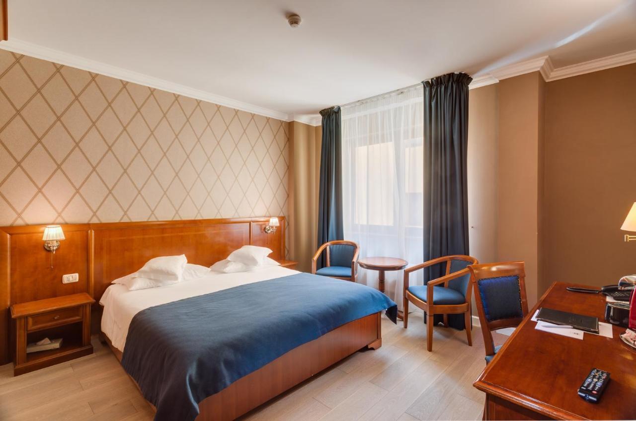 Hotel Opera Plaza Cluj-Napoca Ngoại thất bức ảnh