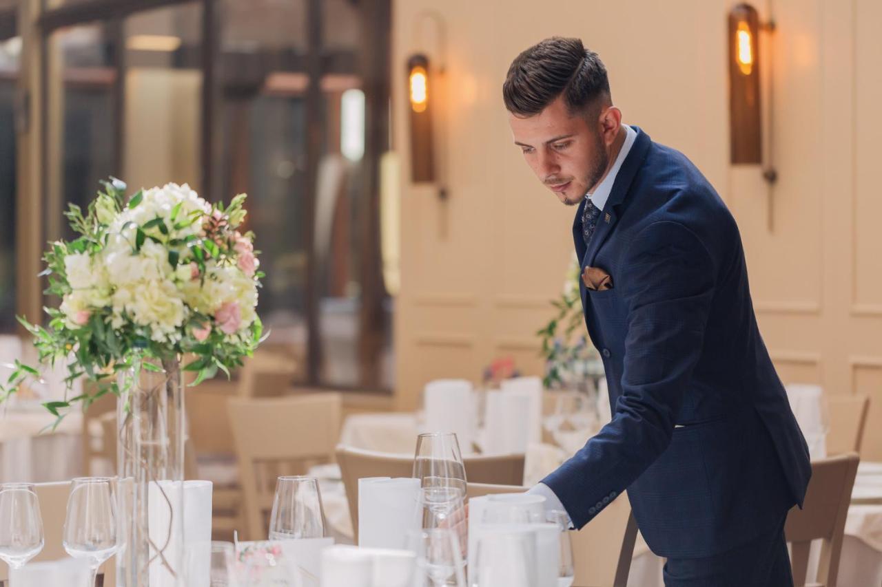 Hotel Opera Plaza Cluj-Napoca Ngoại thất bức ảnh