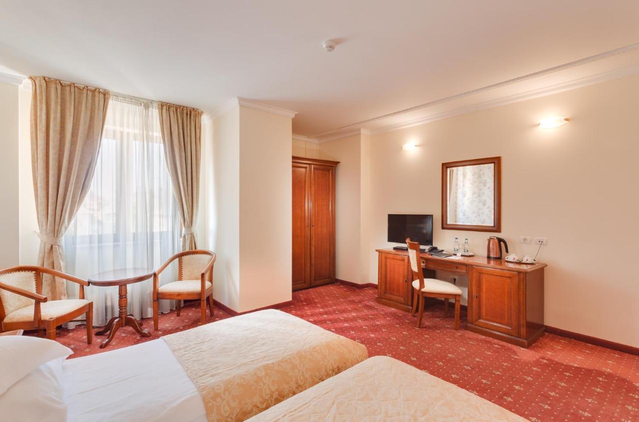 Hotel Opera Plaza Cluj-Napoca Ngoại thất bức ảnh