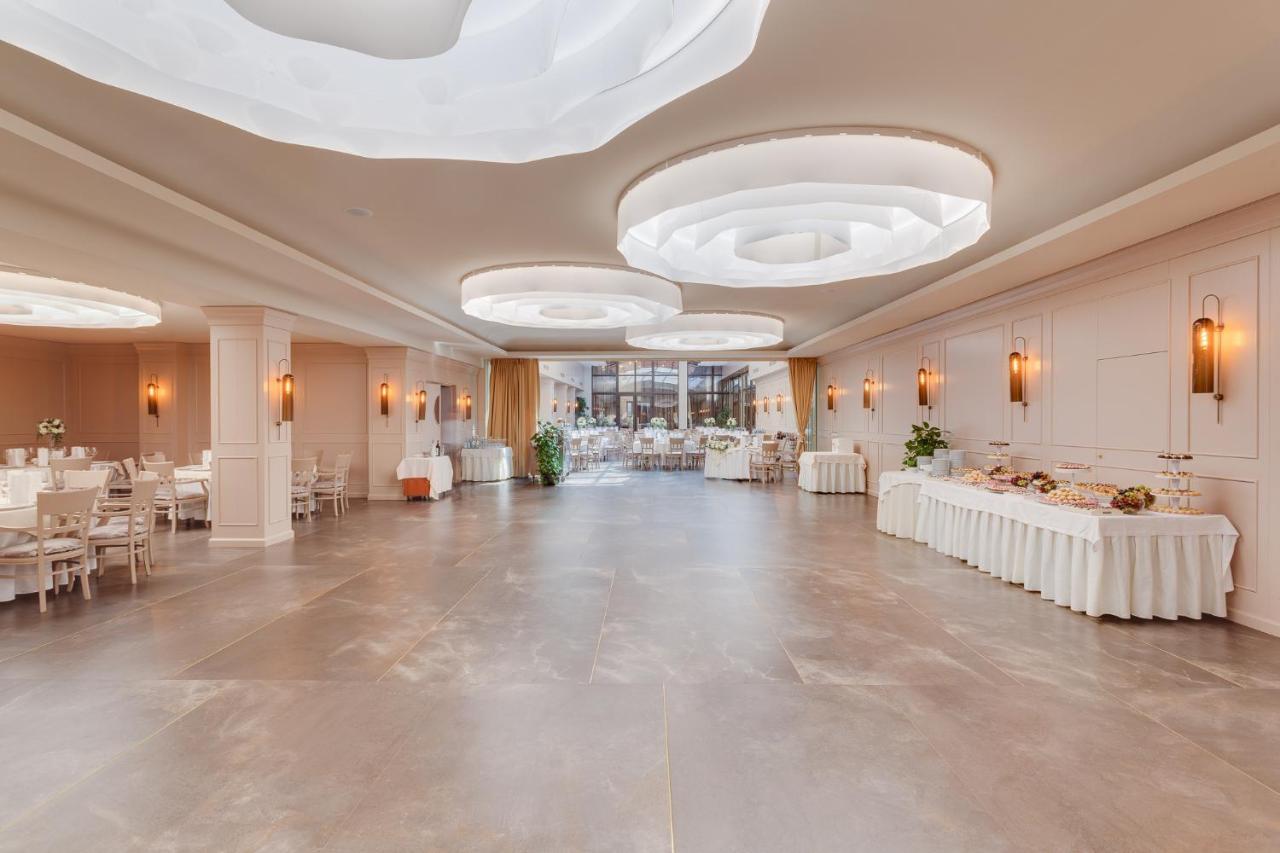 Hotel Opera Plaza Cluj-Napoca Ngoại thất bức ảnh